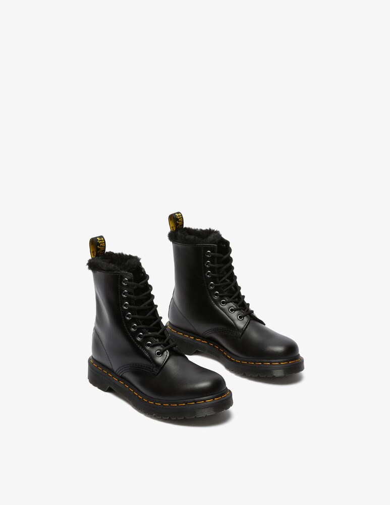 Dr. Martens Stivali 1460 serena con rivestimento in pelliccia sintetica Fino Al -60%