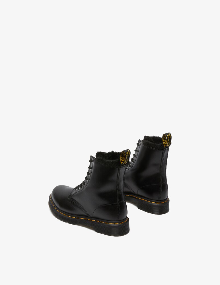 Dr. Martens Stivali 1460 serena con rivestimento in pelliccia sintetica Fino Al -60%