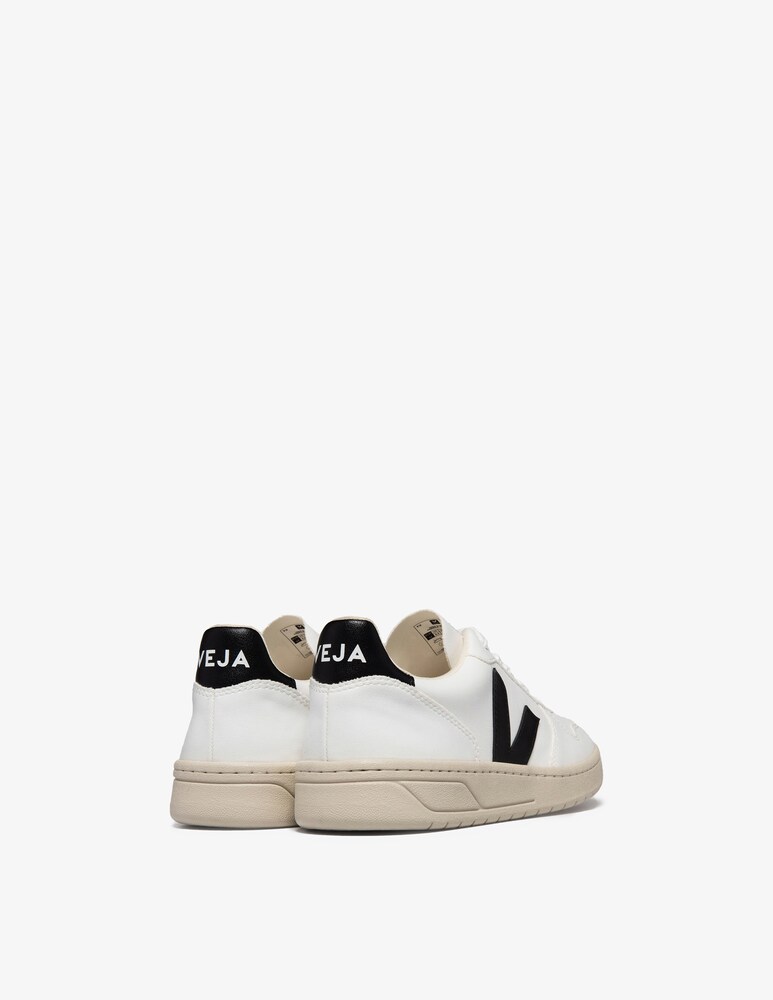 Veja Sneakers in pelle V-1o Italy