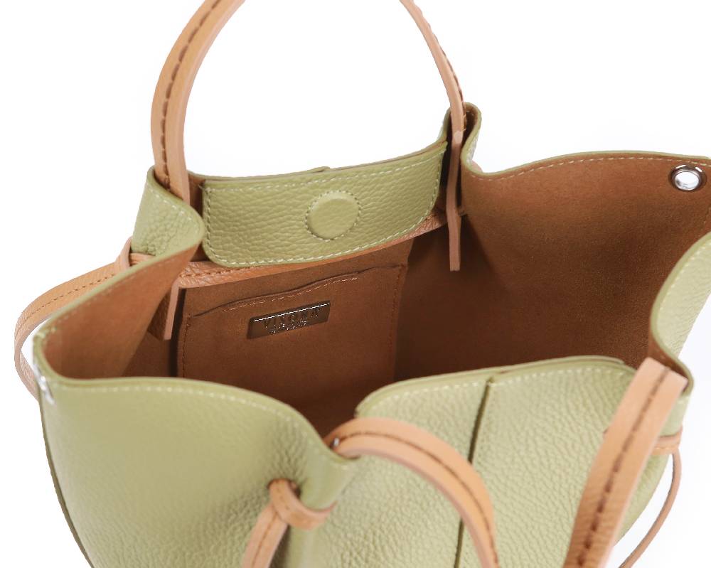 Plinio Visona GIULIA OLIVA - 24200 Offerte