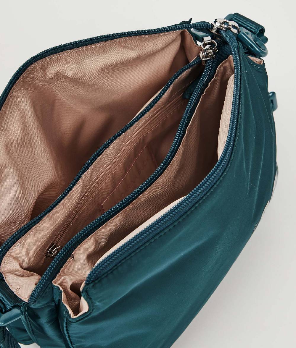 ﻿Mandarina Duck MD20 BALLOON POCHETTE Mandarina Duck Affare Del Giorno