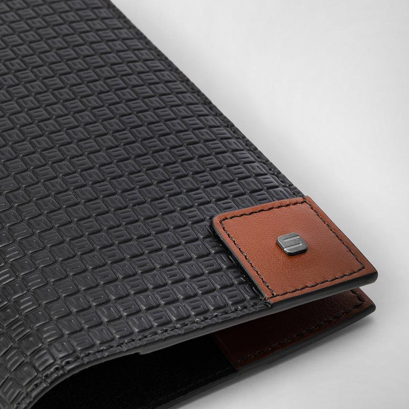 Serapian Passport holder in stepan 72 black cuoio Rilascio limitato