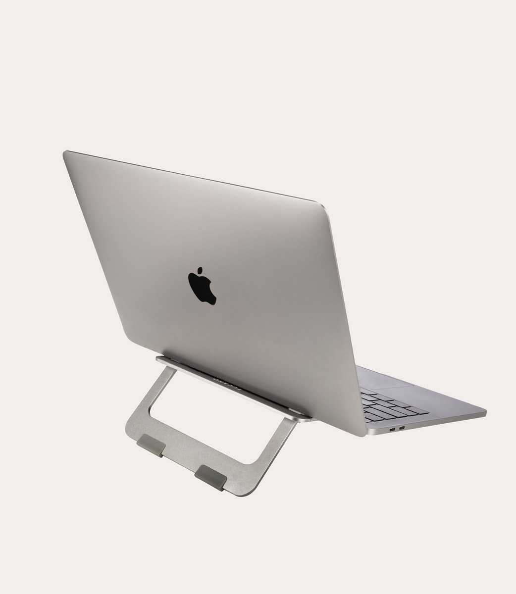 Tucano Supporto universale per laptop In Saldo