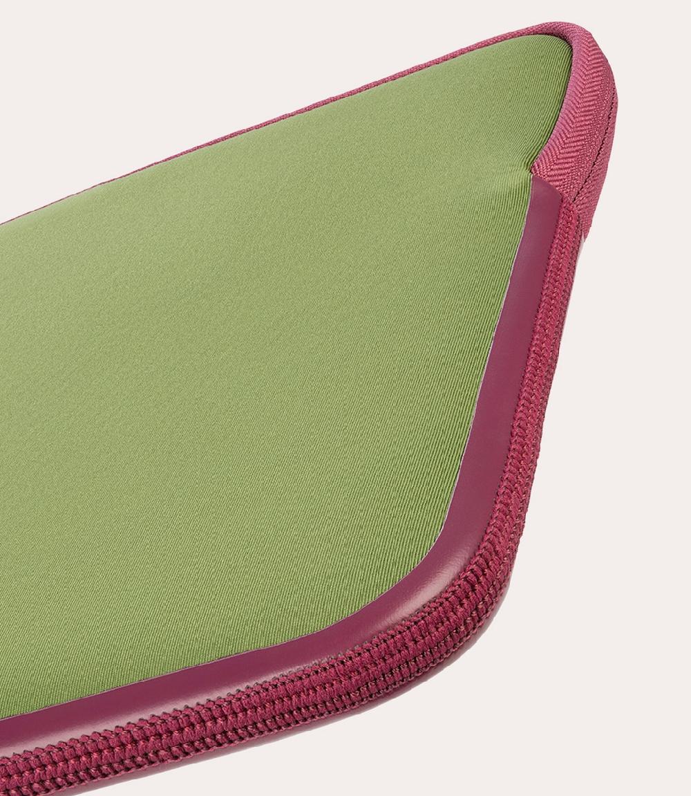 Tucano Second Skin per MacBook Air/Pro 13" e laptop 12" Italy