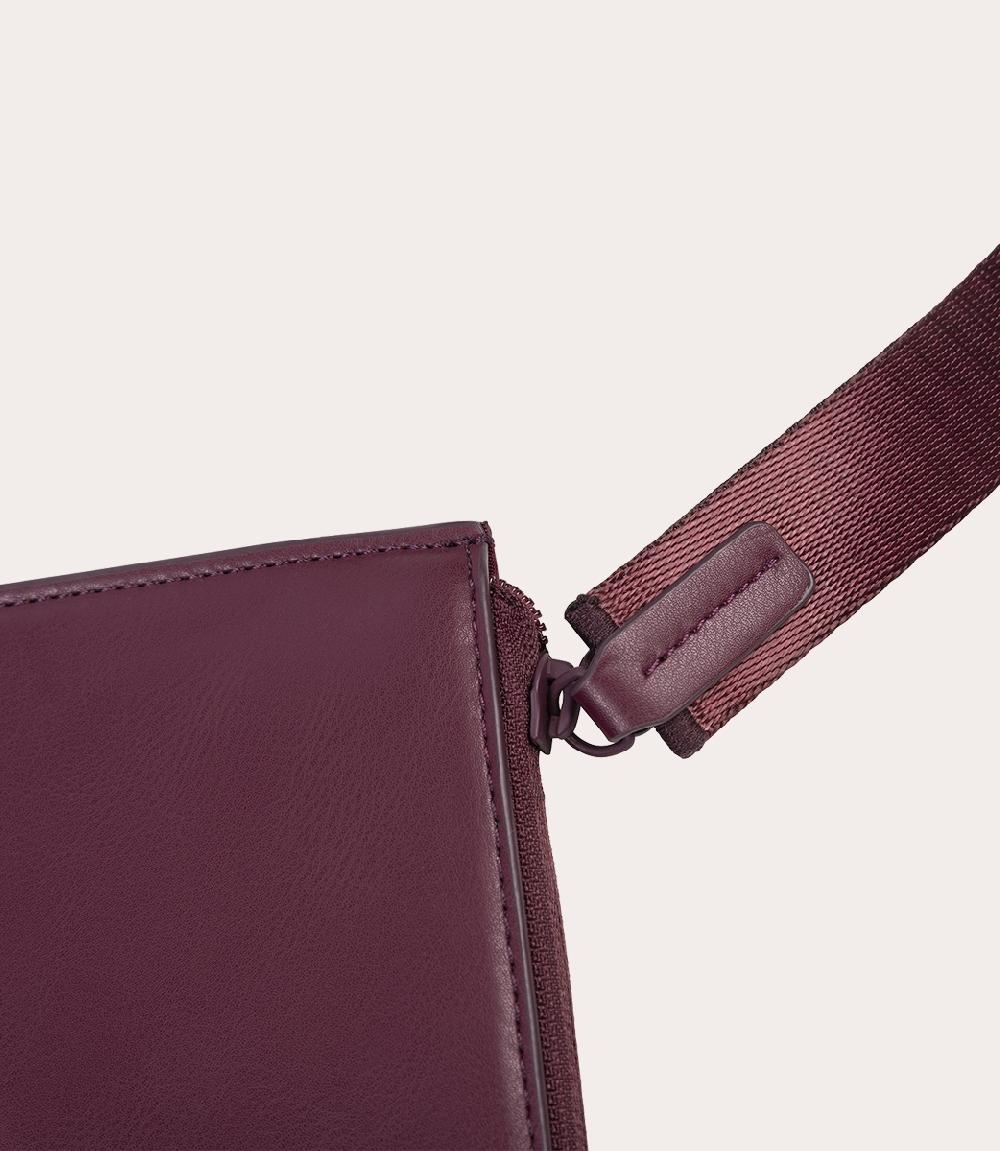 Tucano Custodia per documenti o MacBook fino a 13'' In Vendita