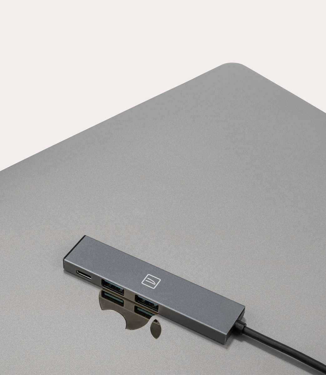 Tucano Hub type-C 3-in-1 con 2 USB 3.0 + 1 USB-C Saldi Di Fabbrica