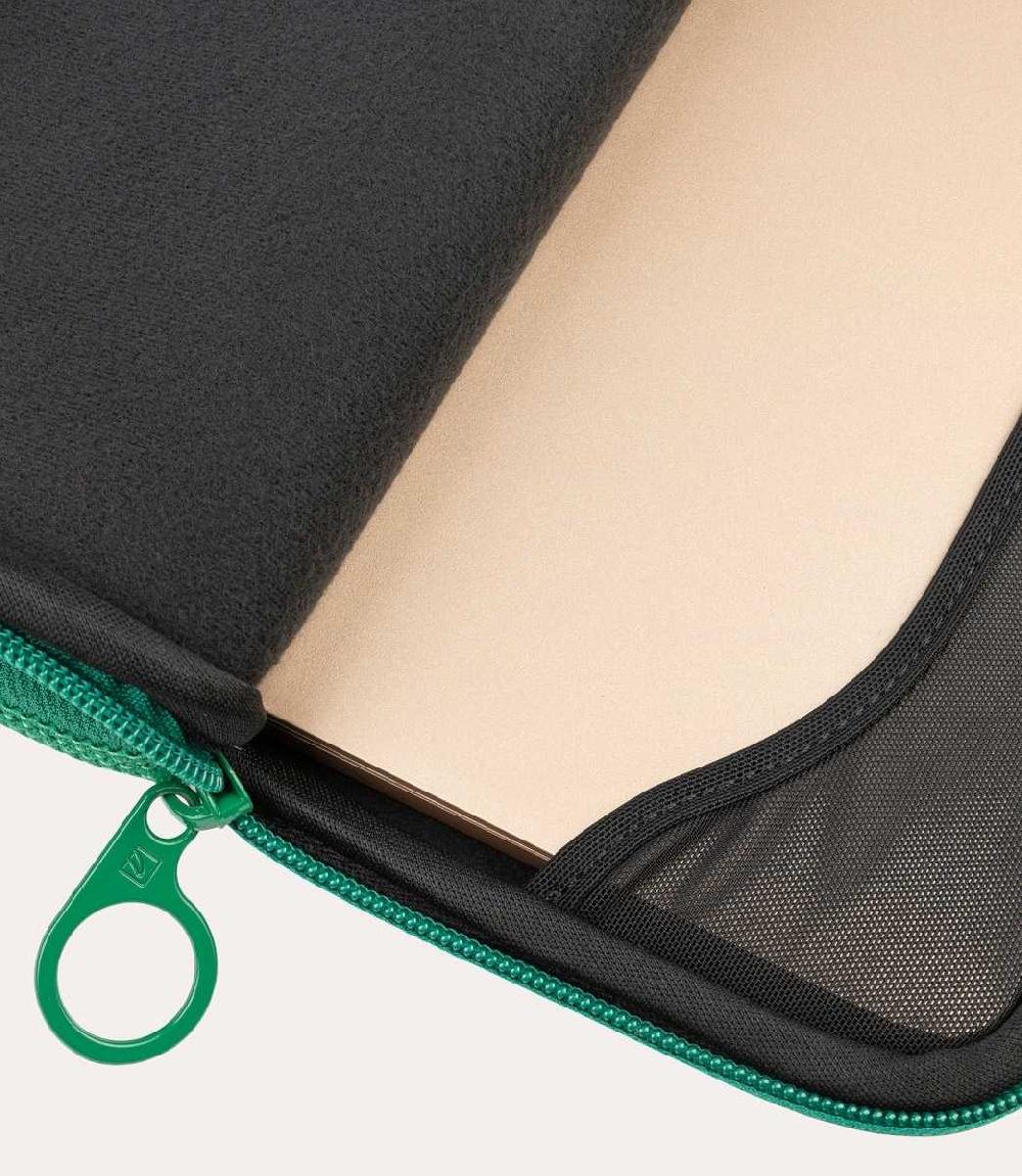 Tucano Second skin per laptop 12" e MacBook Air/Pro 13" Fino Al -60%