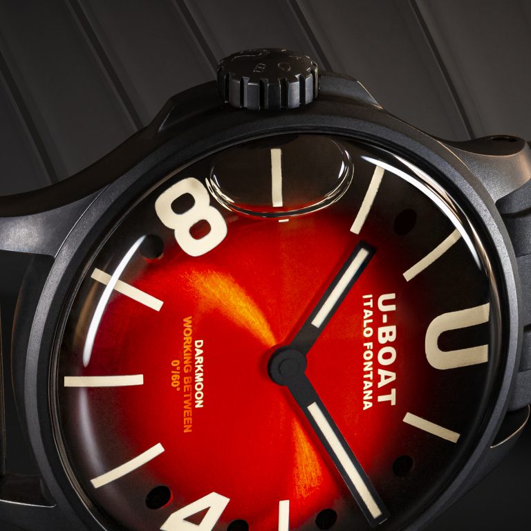 U Boat DARKMOON 40 MM RED PVD SOLEIL Presa
