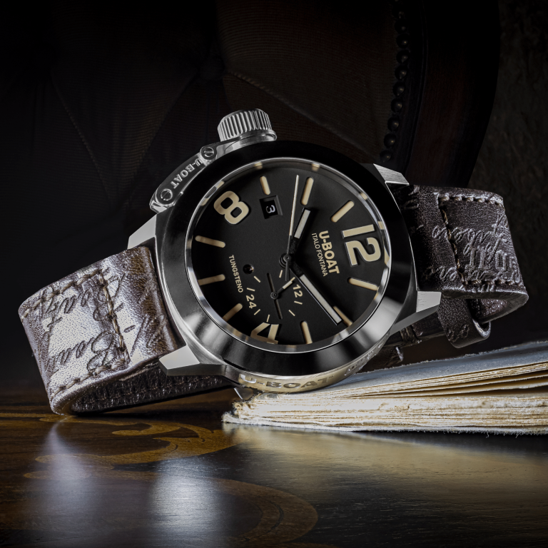 U Boat CLASSICO 42MM TUNGSTENO BLACK In Vendita