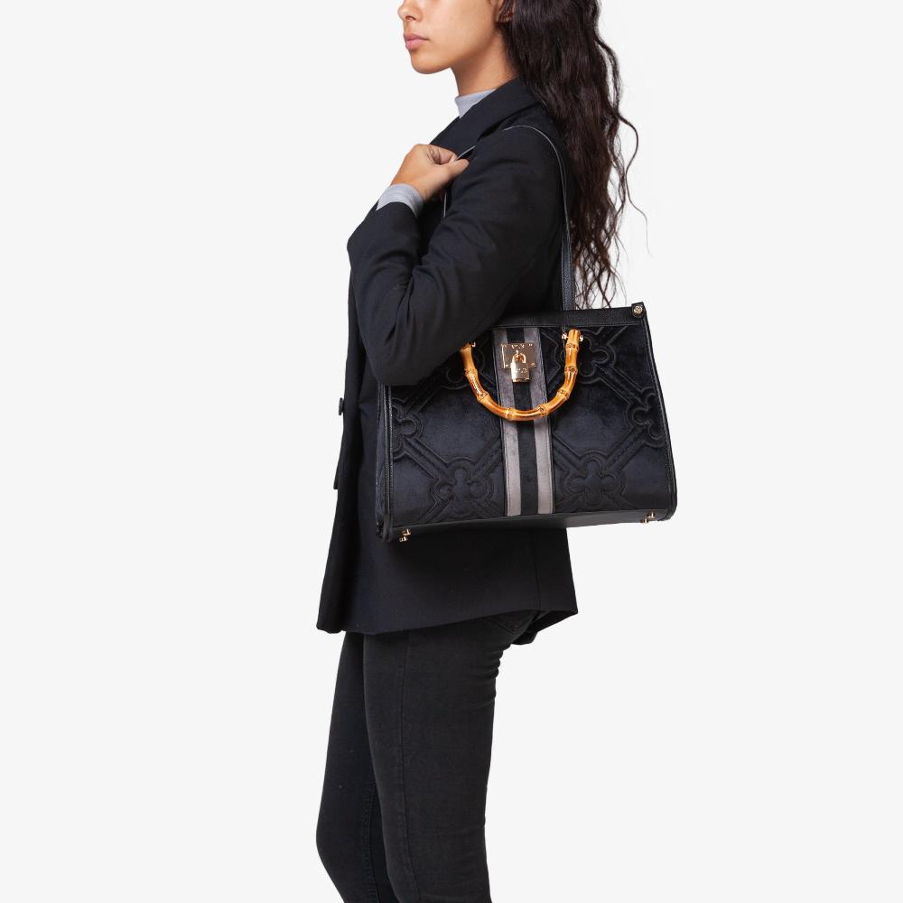 V73 Shopping DANA In Linea