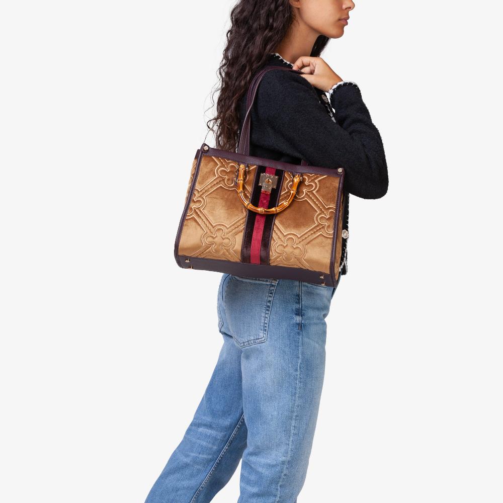 V73 Shopping DANA Vendita