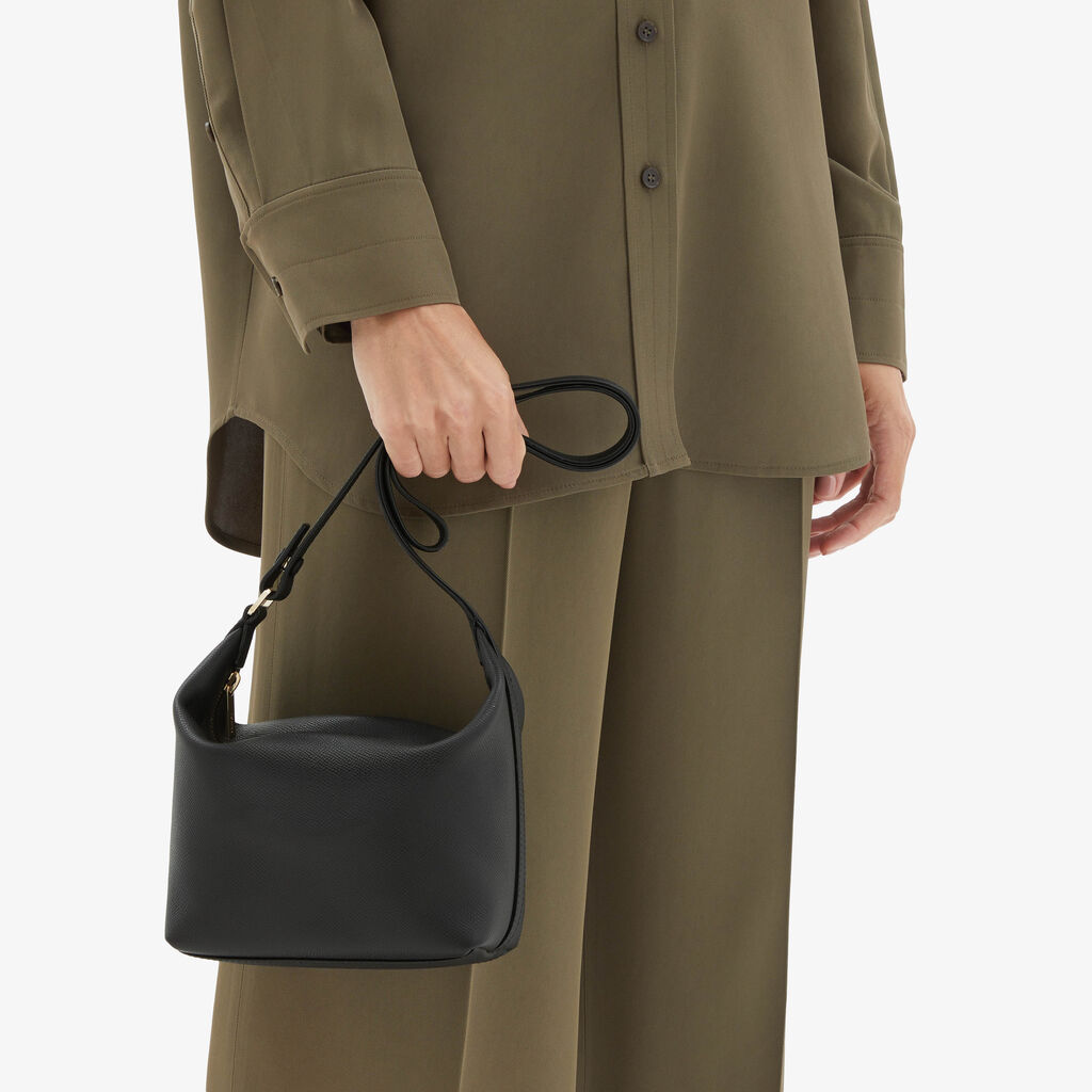 Valextra Borsa a mano mochi da Donna di Lusso in Pelle Nera | Valextra Convenienza