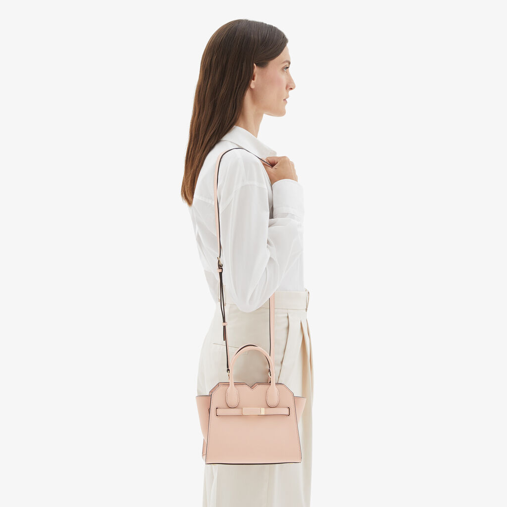 Valextra Borsa a Tracolla Milano Micro | Pelle di vitello Millepunte Soft | Rosa Bonne Mine | Valextra In Linea