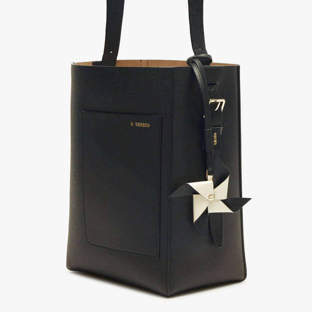 Valextra Charm Girandola | Pelle di vitello Millepunte | Nero/Bianco Pergamena | Valextra Prezzo Ridotto