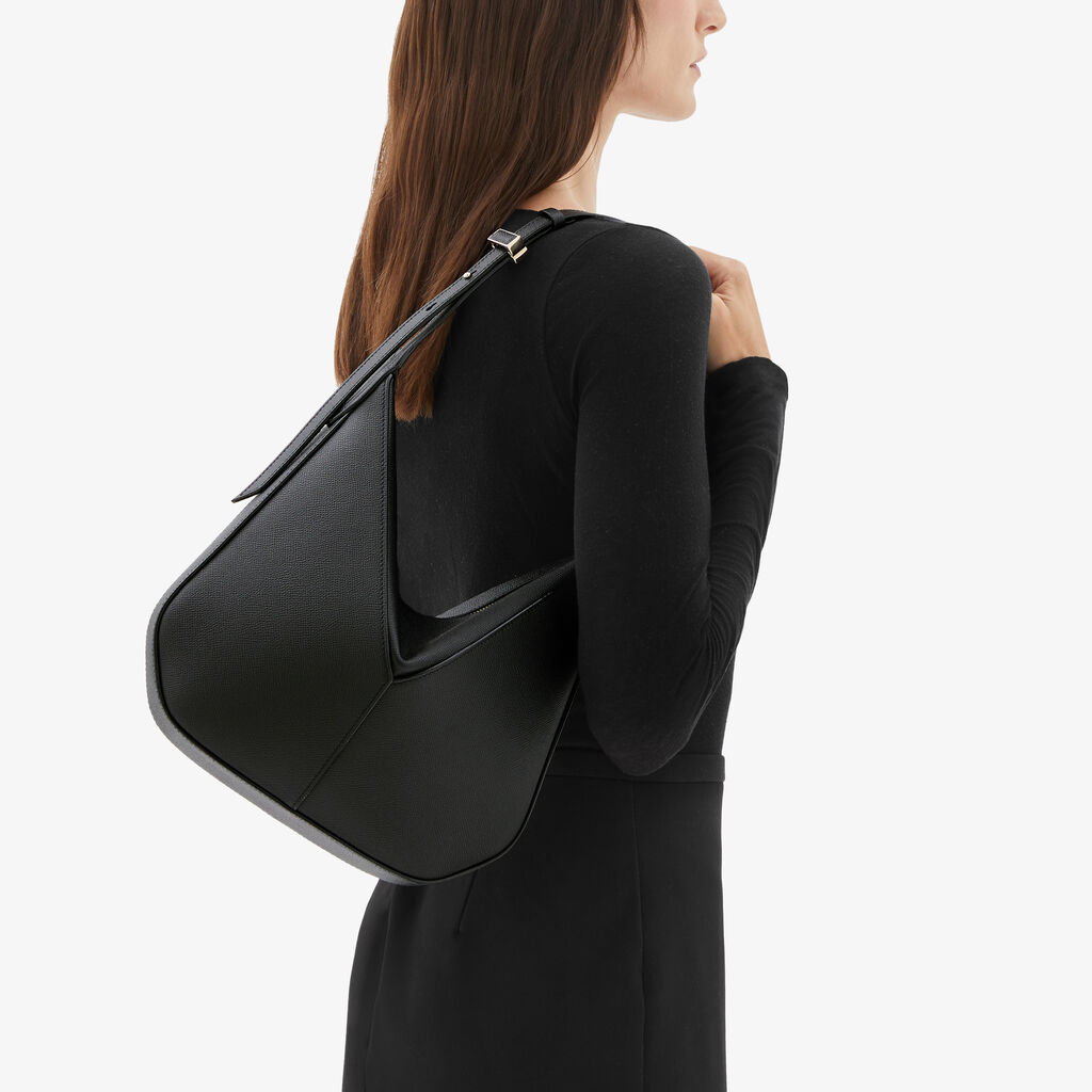 Valextra Borsa Hobo Vivi Mini | Pelle di vitello Millepunte Soft | Nero | Valextra Italia