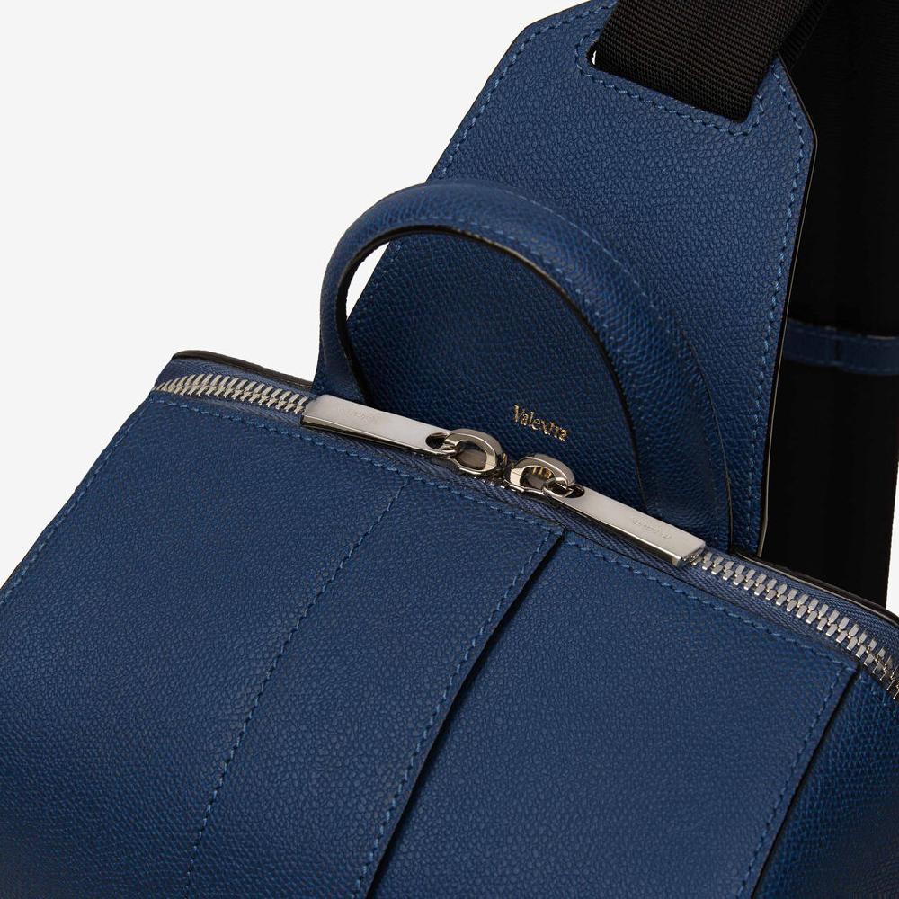 Valextra Zaino monospalla Uomo di Lusso in Pelle Blu | Valextra V-Line Spedizione Gratuita