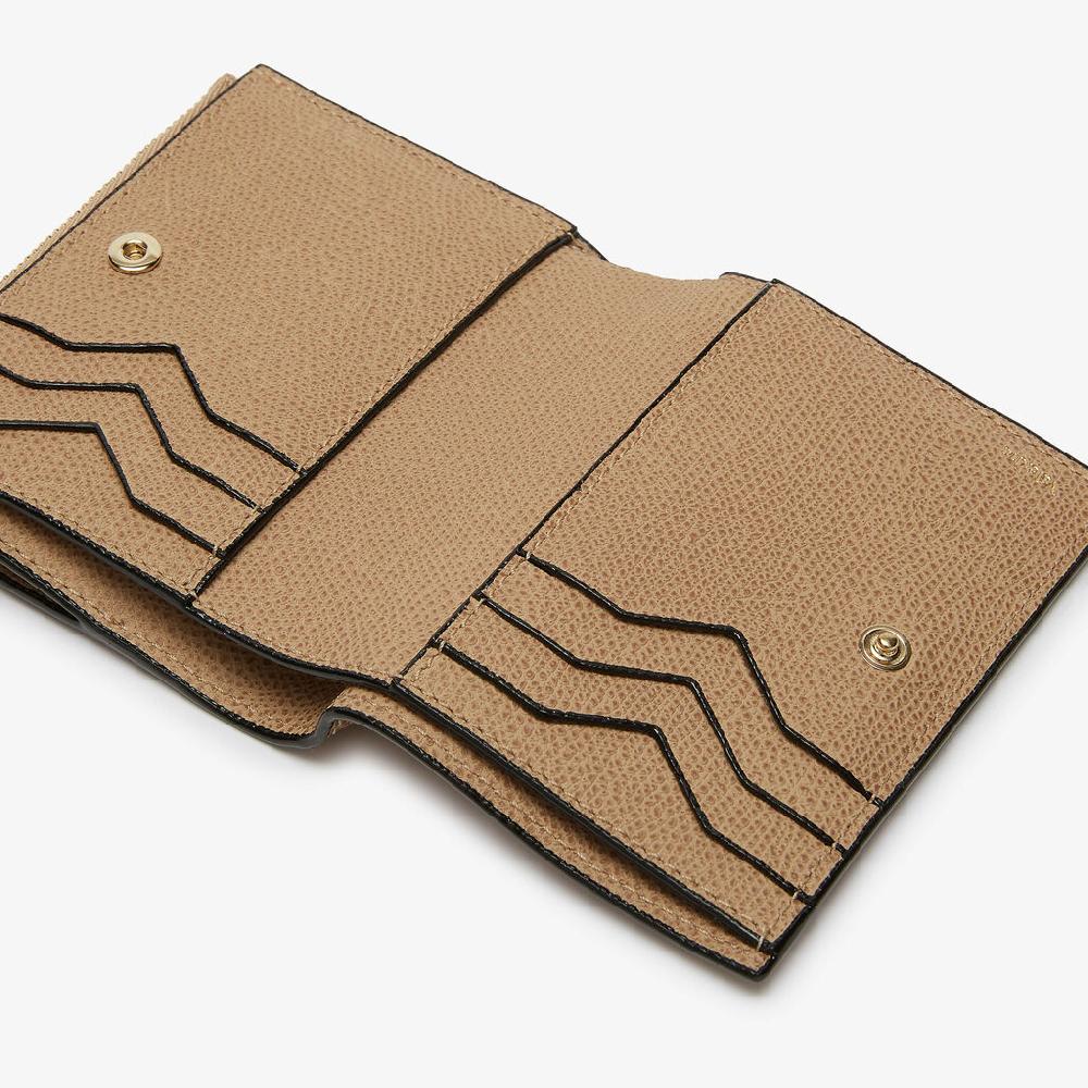 Valextra Portafoglio bifold con bottone di Lusso in Pelle Beige | Valextra Nuova