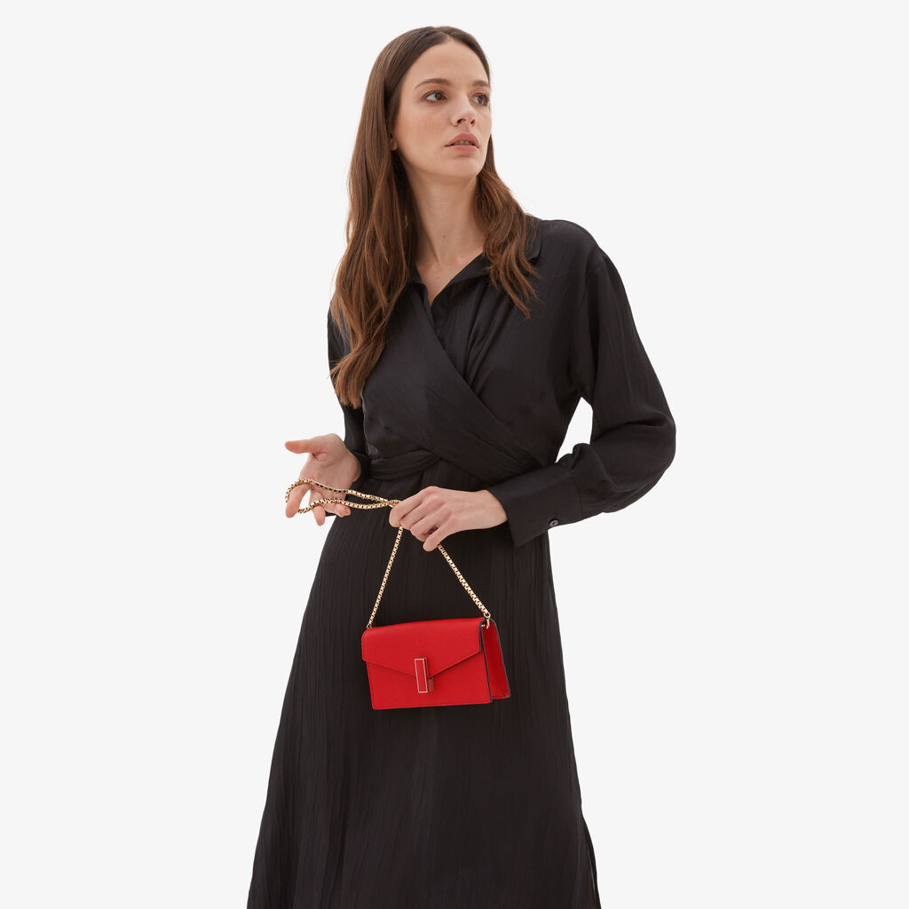 Valextra Pochette semplice e compatta in Pelle Rossa | Valextra Iside Consegna Veloce