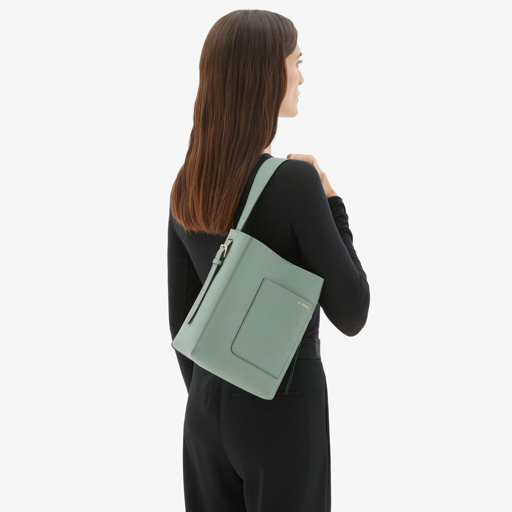 Valextra Borsa a Secchiello Soft Mini | Pelle di vitello Millepunte | Verde Eucalipto | Valextra Italia