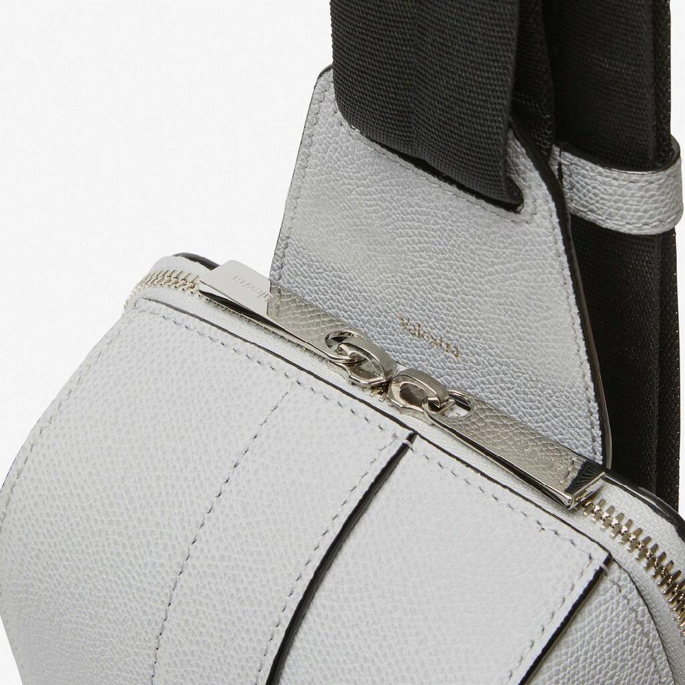 Valextra Zaino monospalla ergonomico in Pelle Grigia | Valextra V-Line Saldi Di Fabbrica
