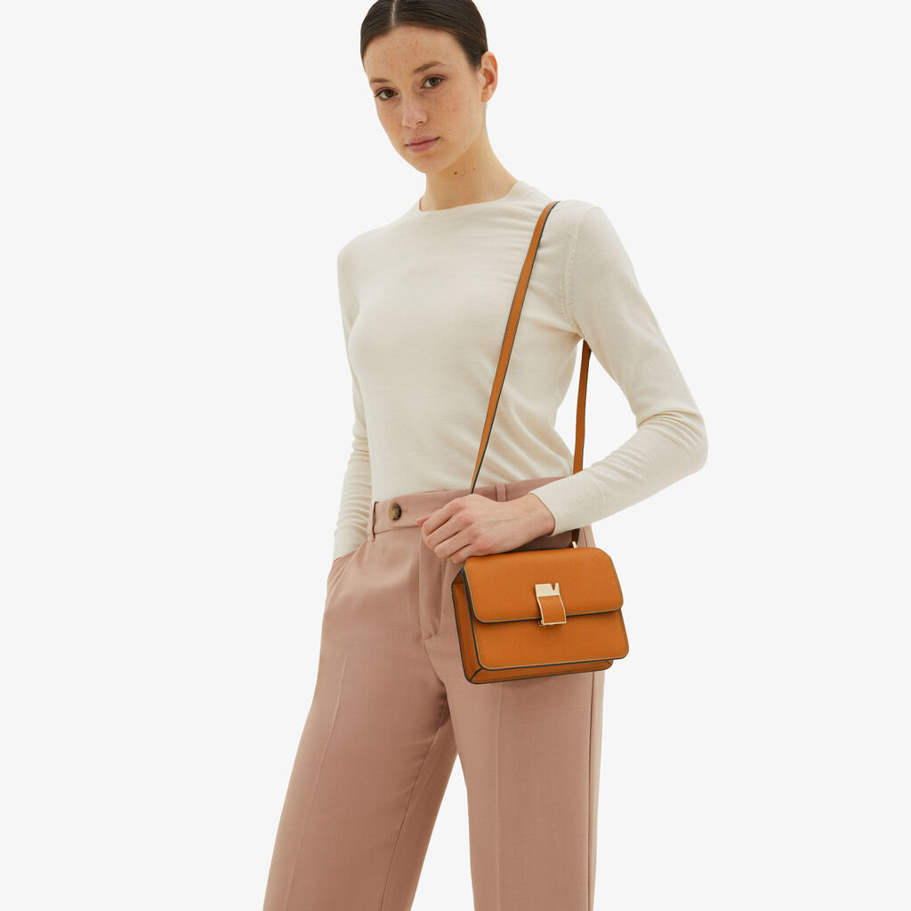 Valextra Borsetta a spalla Mini in Pelle Marrone | Valextra NoLo Online