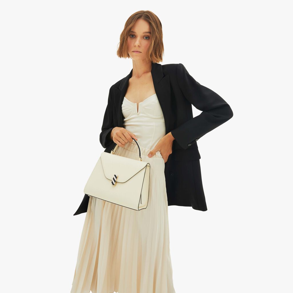 Valextra Borsa a mano da Donna in Pelle Panna e Nera | Valextra Iside Discount Store per i nuovi prodotti