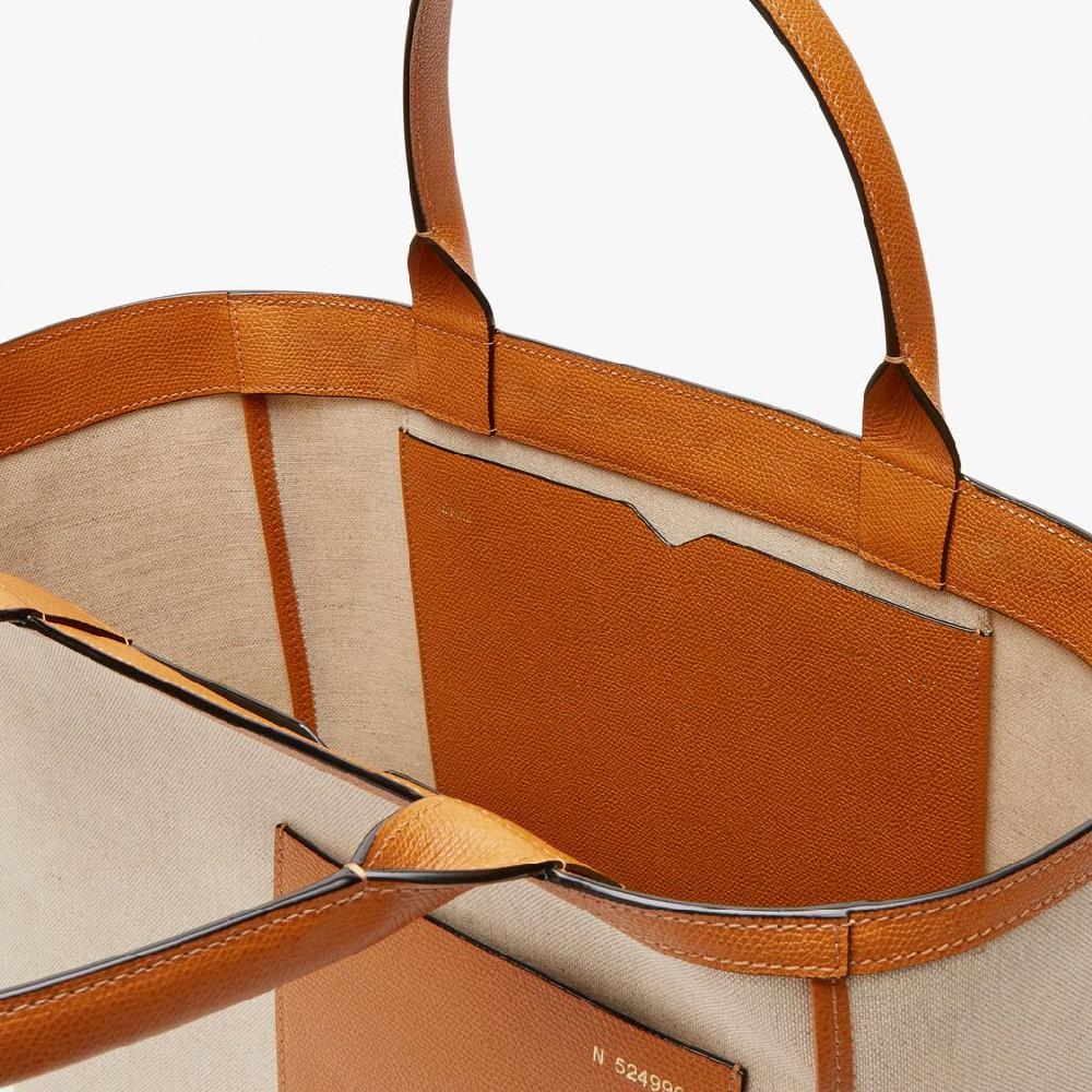 Valextra Borsa shopping spaziosa in Tela Marrone | Valextra Latest fashion