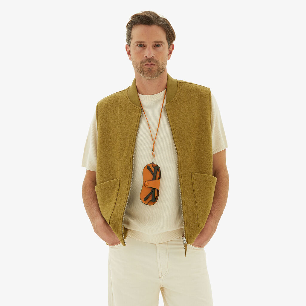 Valextra Porta occhiali con tracolla in Pelle Marrone | Valextra Shopping Online
