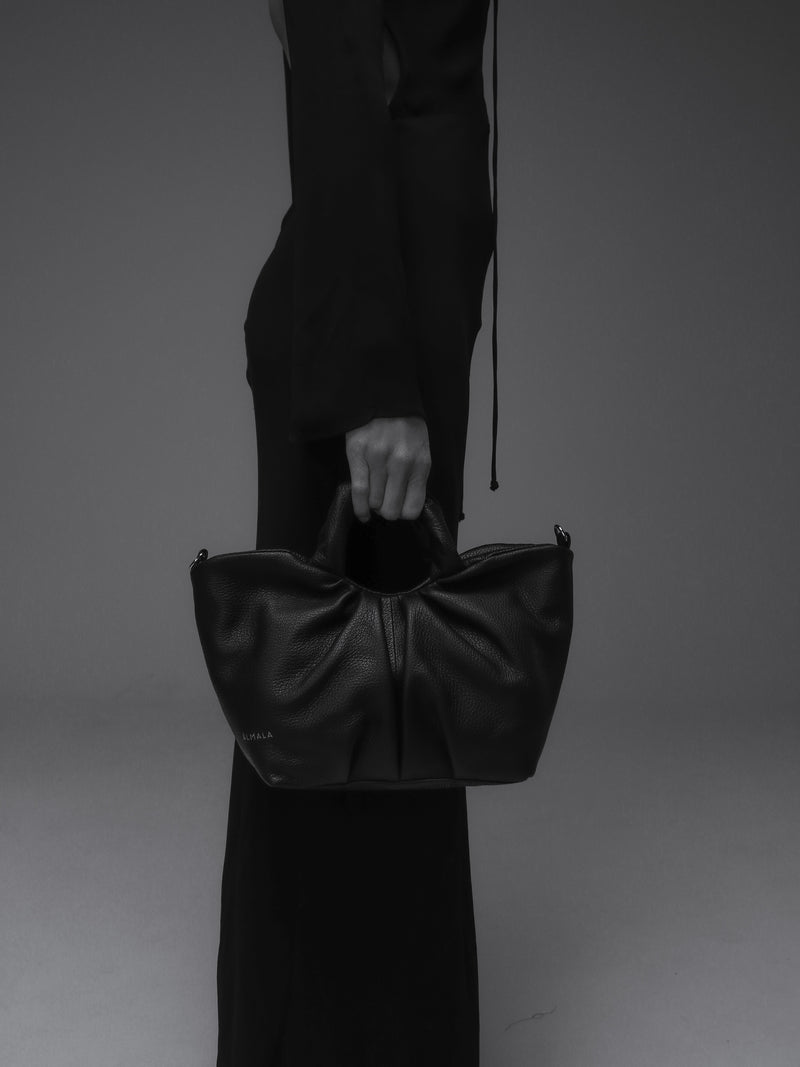 ALMALA KOURTNEY | AZUL Moda