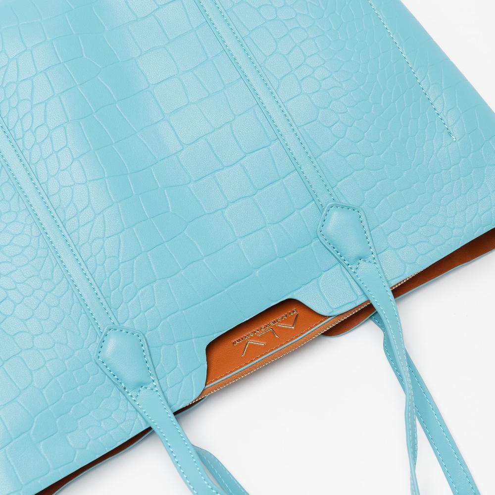Alv by alviero martini Shopping bag large debossed passport ALV by Alviero Martini – ALVB9901 Sconto