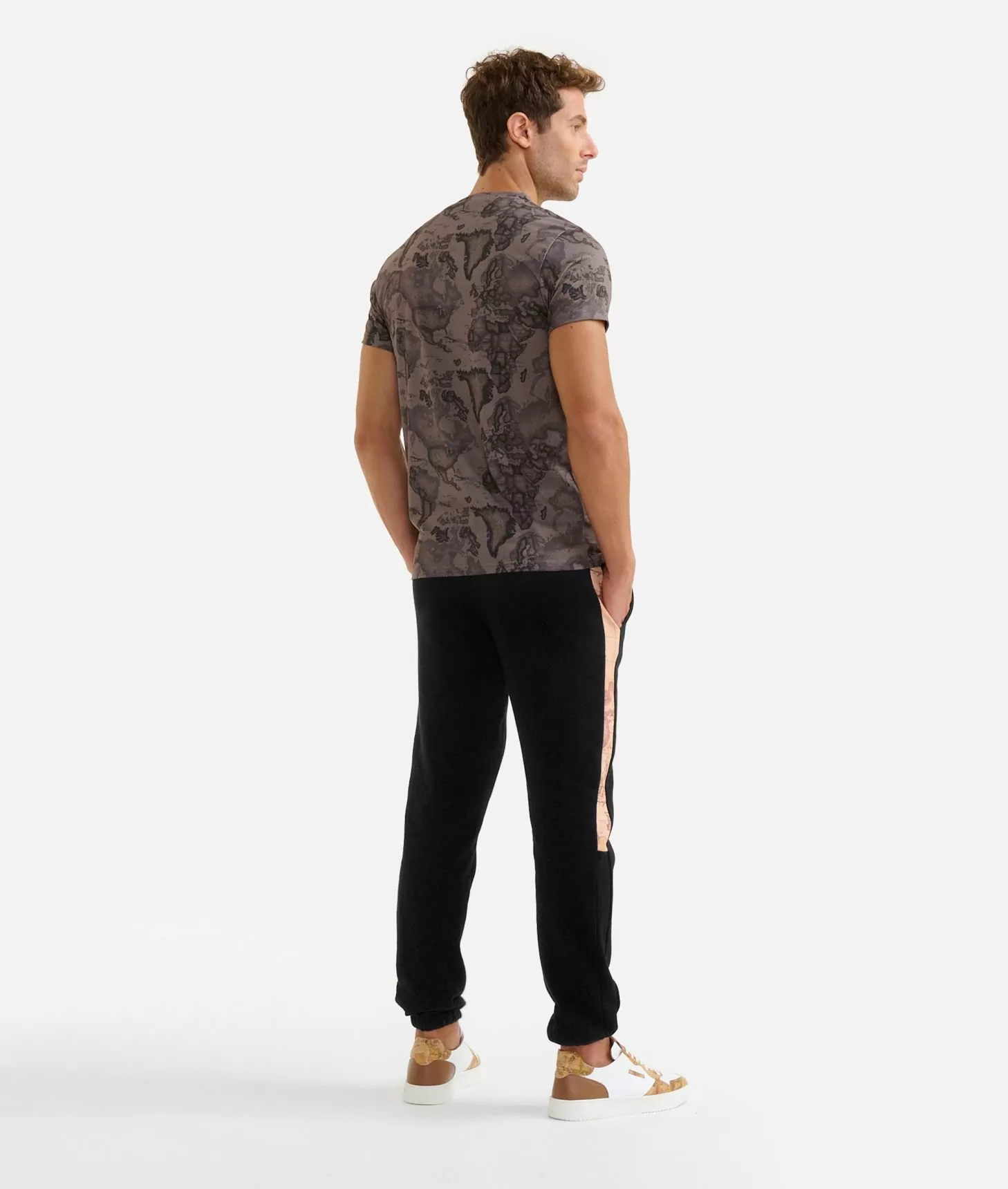 Alviero martini 1a classe T-shirt stampa Geo Military Verde Fino Al -60%