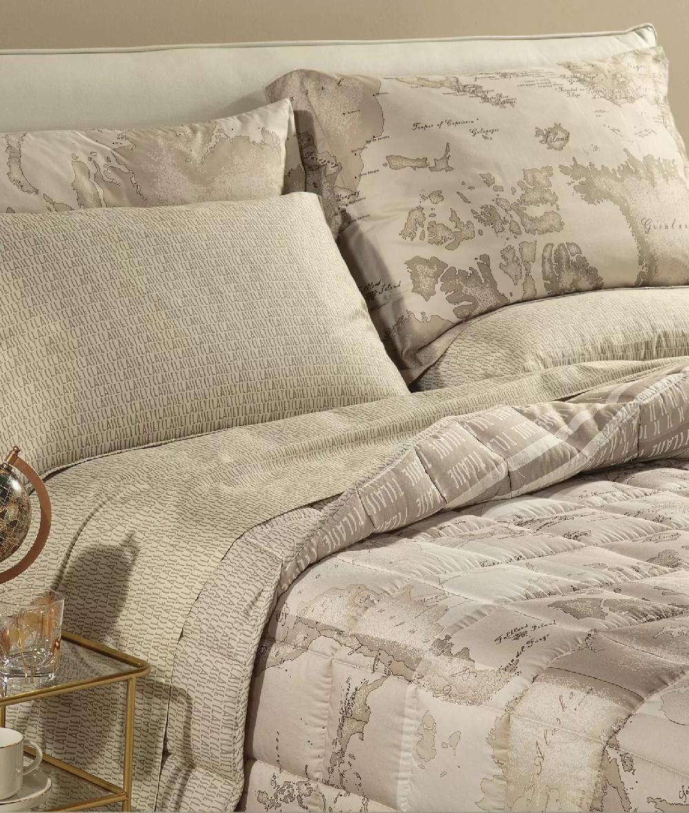 Alviero martini 1a classe Trapunta leggera in raso di cotone stampa Geo Safari Patchwork Saldi